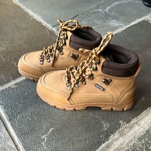 Kids Nautica Boots Size 3 New with Stickers